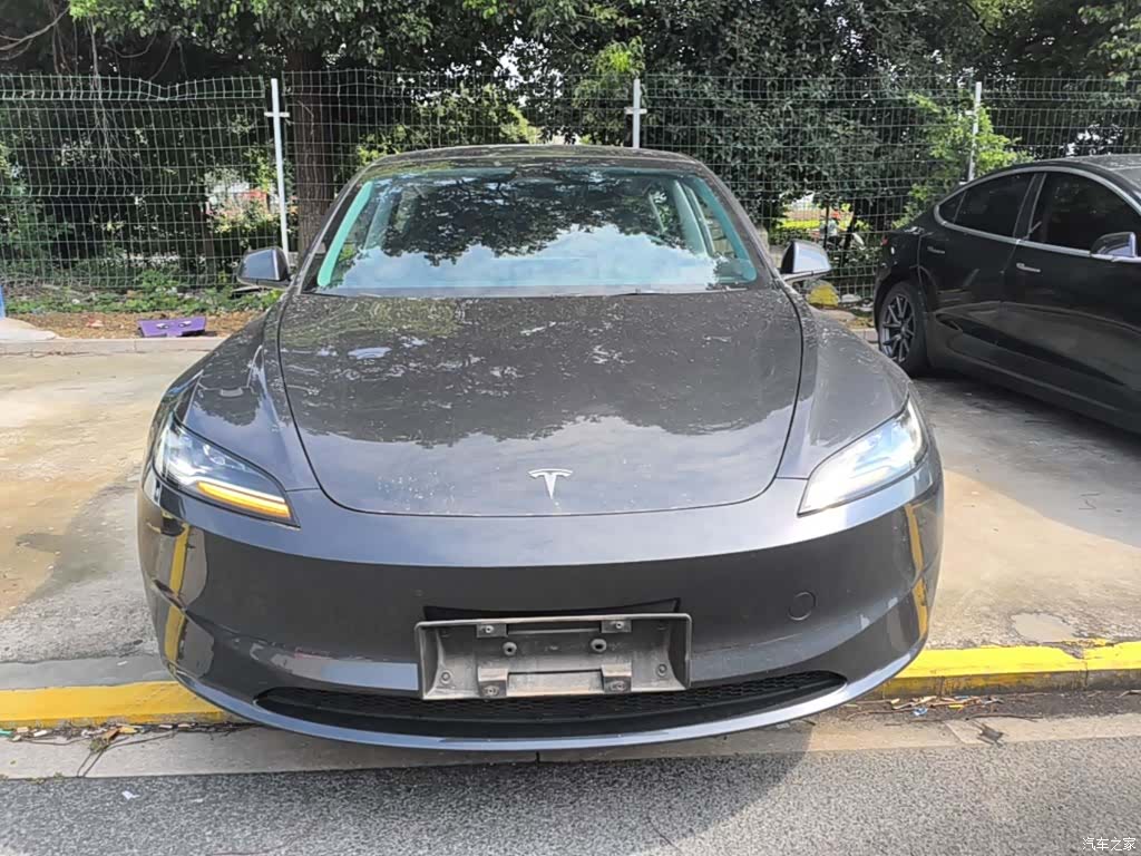 Tesla Model 3, 2024 3
