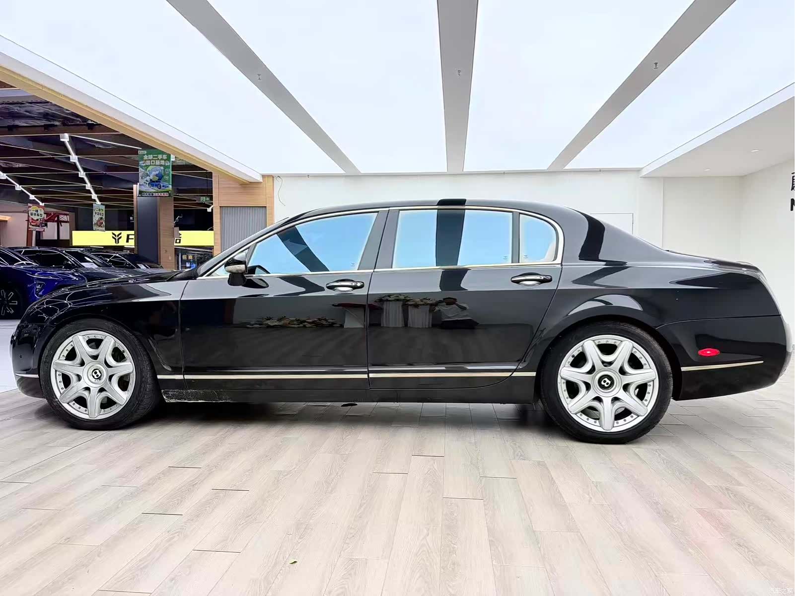 Bentley Flying Spur, 2009 все фото