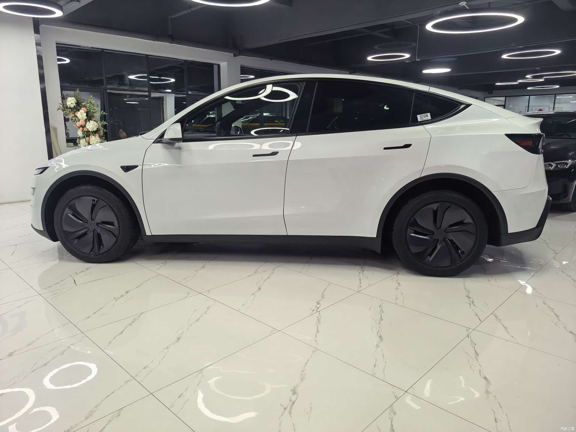 Tesla Model Y, 2026 7
