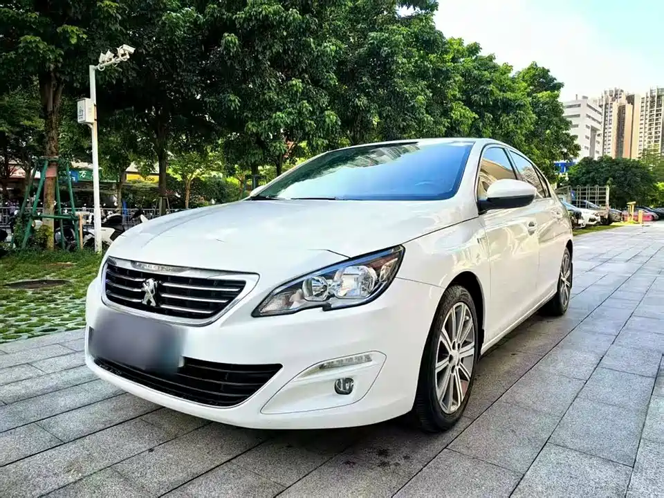 Peugeot 408