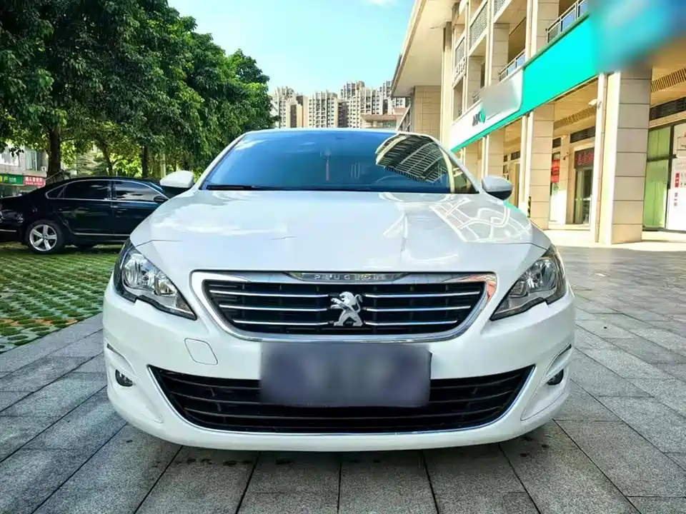 Peugeot 408