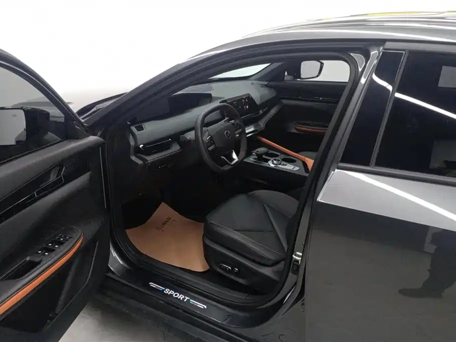 Changan UNI-V Smart iDD