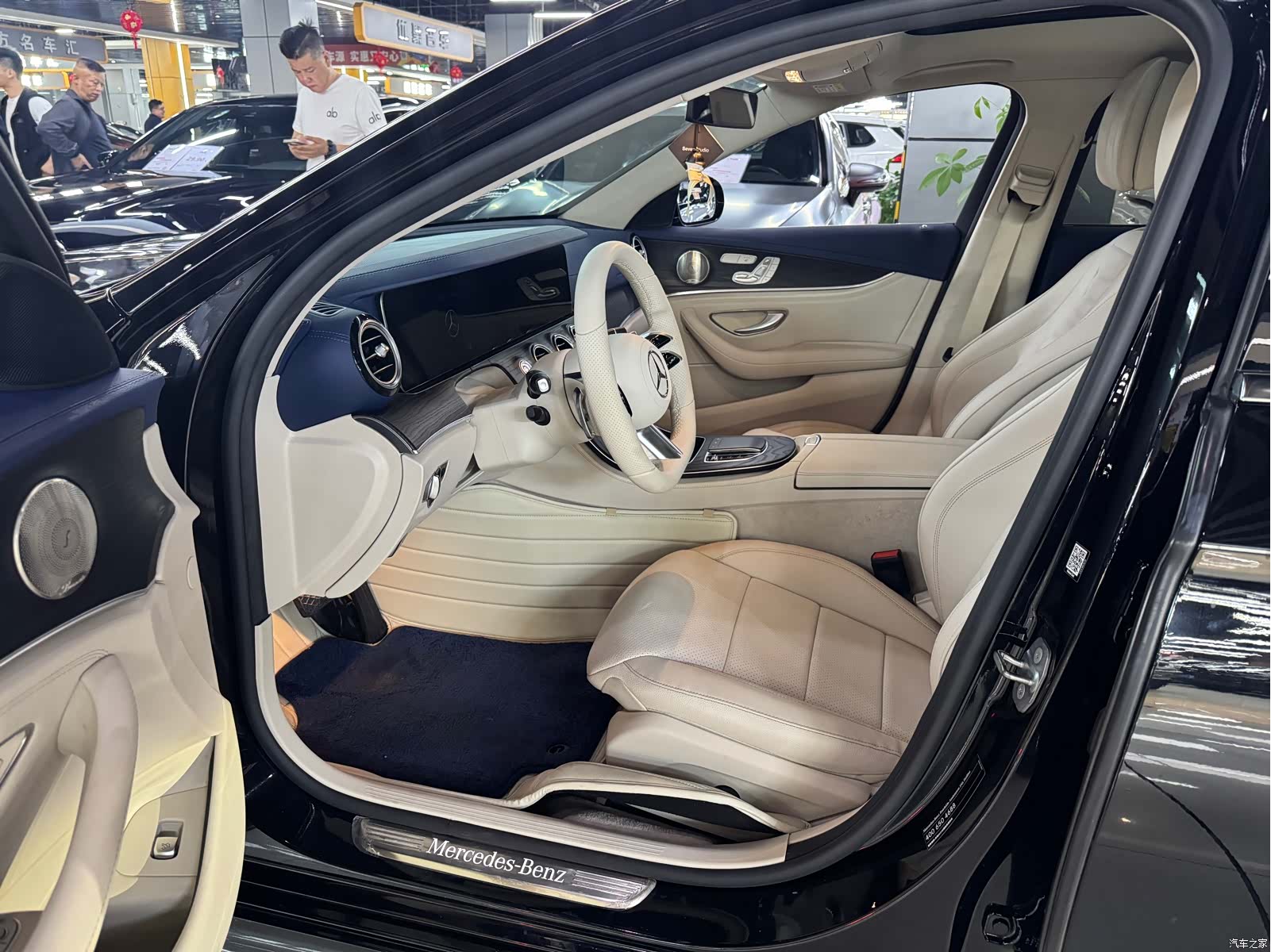 Mercedes-Benz E-Class, 2022 3