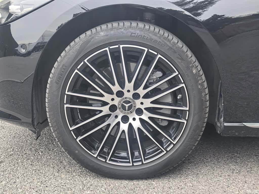 Mercedes-Benz C-Class, 2025 15