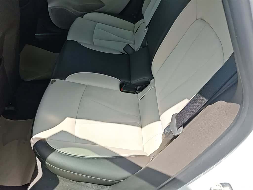 Buick Verano, 2017 17