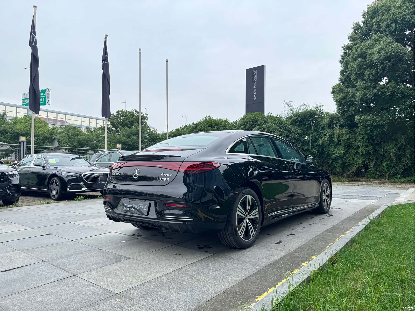 Mercedes-Benz EQE, 2025 19