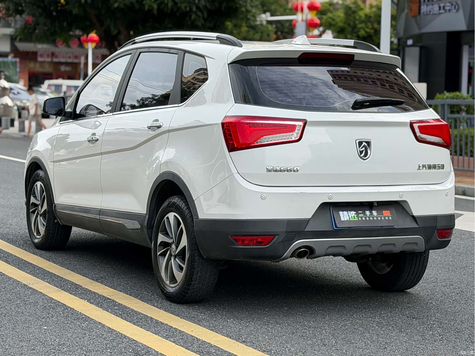 Wuling 560, 2015 15