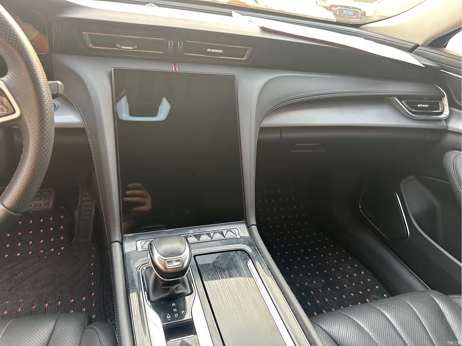 Hongqi H5, 2022 все фото