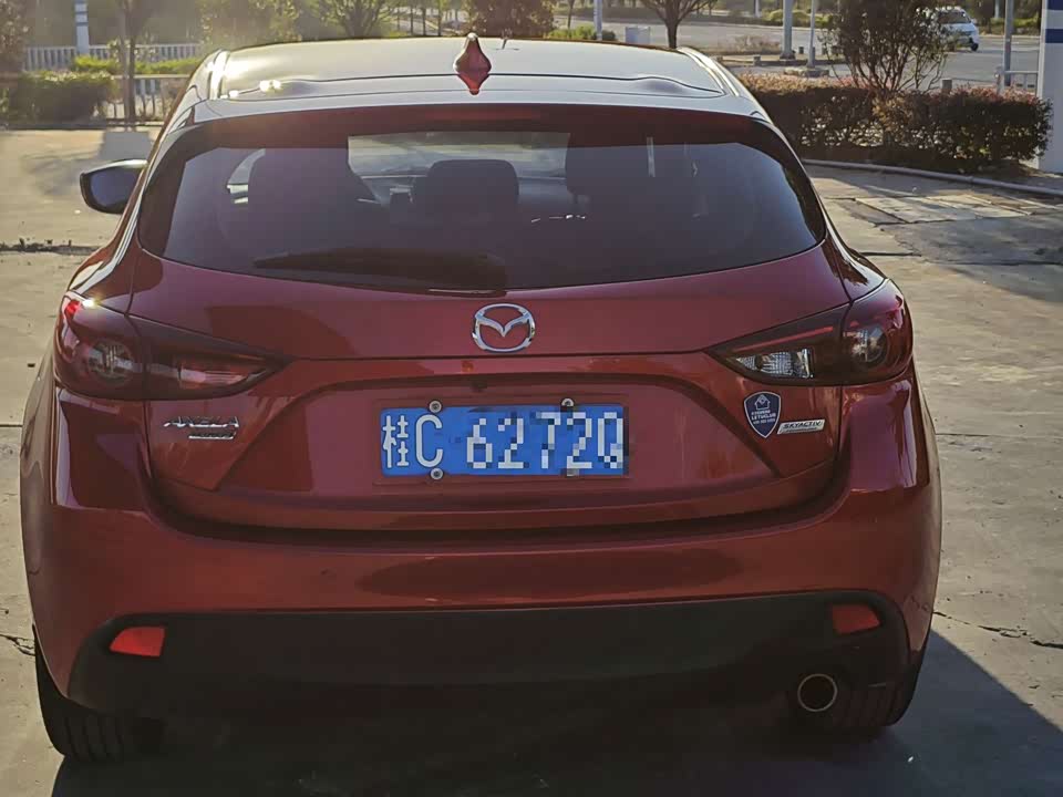 Mazda 3 Angkesaila