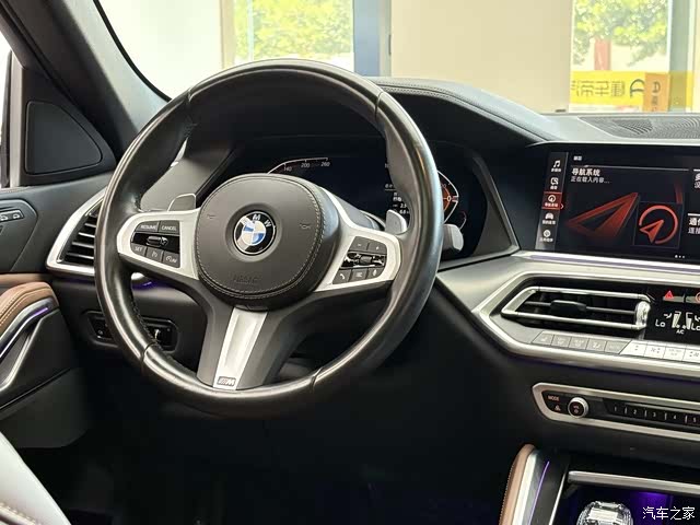 BMW X6, 2023 11