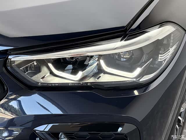 BMW X6, 2023 8