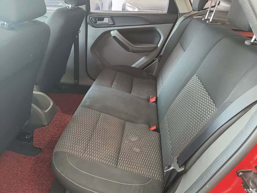 Ford Focus, 2015 17