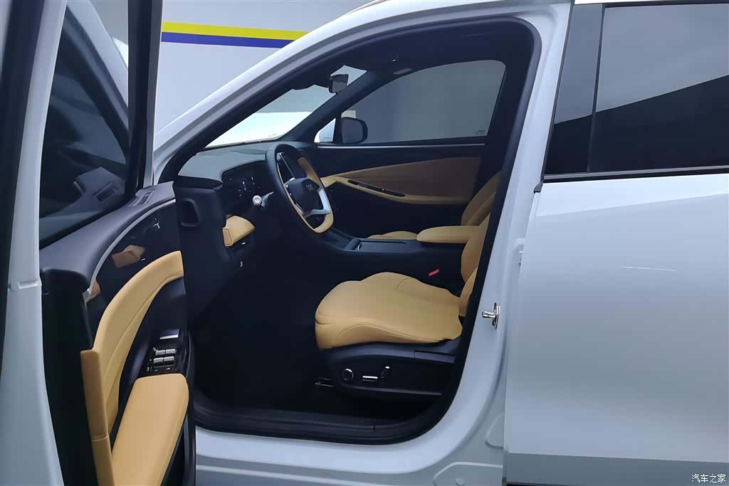 Geely Galaxy L7, 2024 8