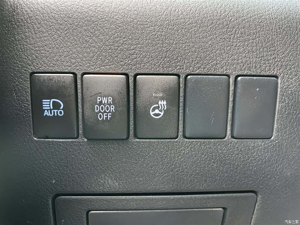 Toyota Alphard, 2018 9