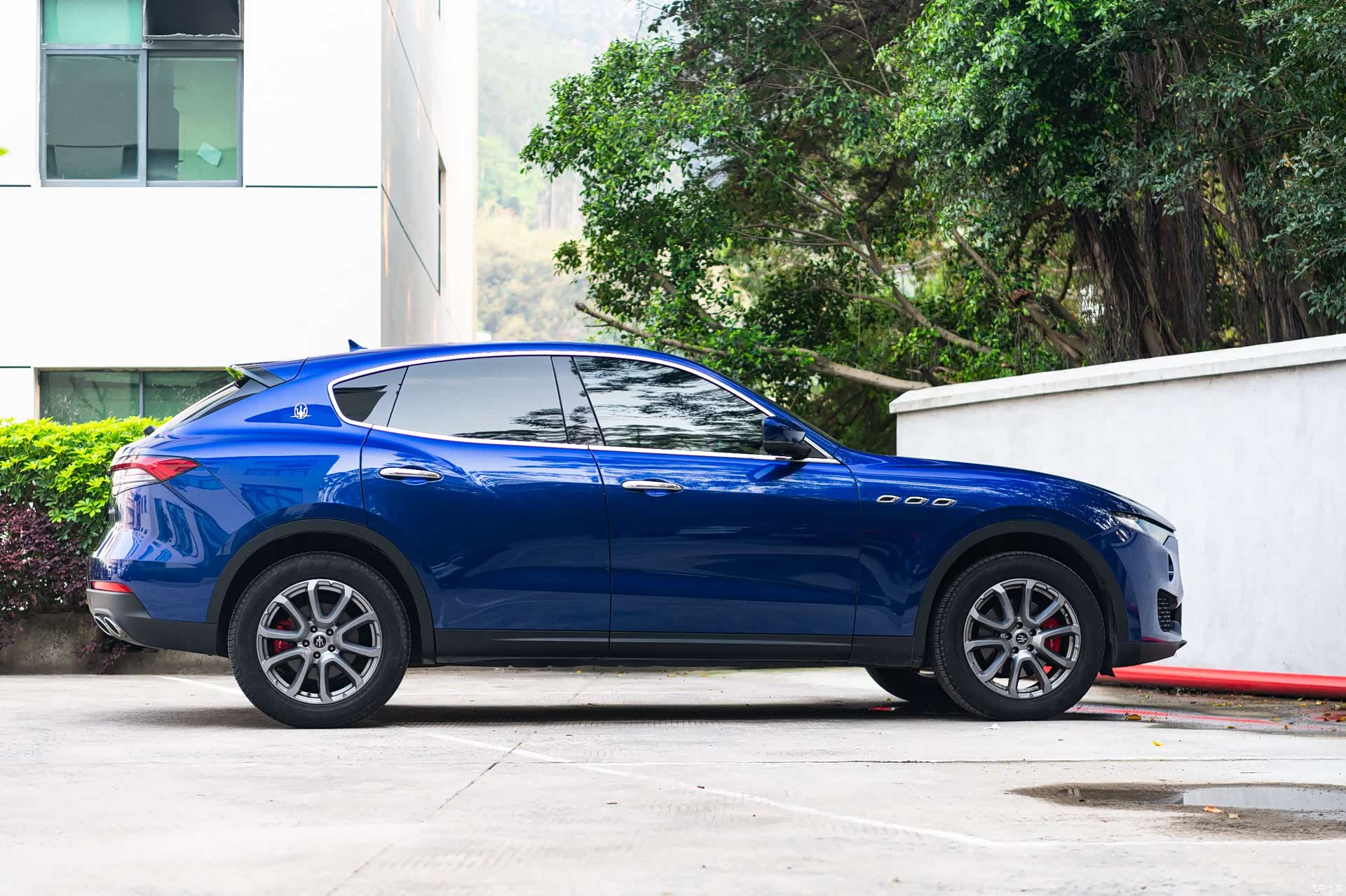 Maserati Levante, 2021 10