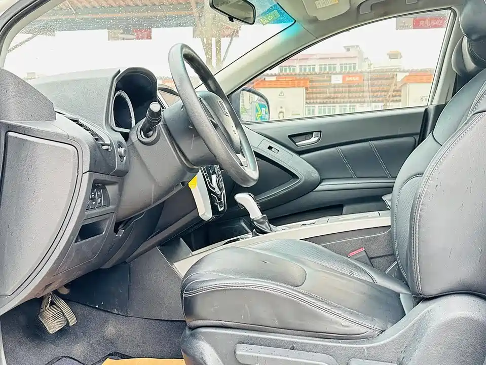 Luxgen Excellent 6 SUV