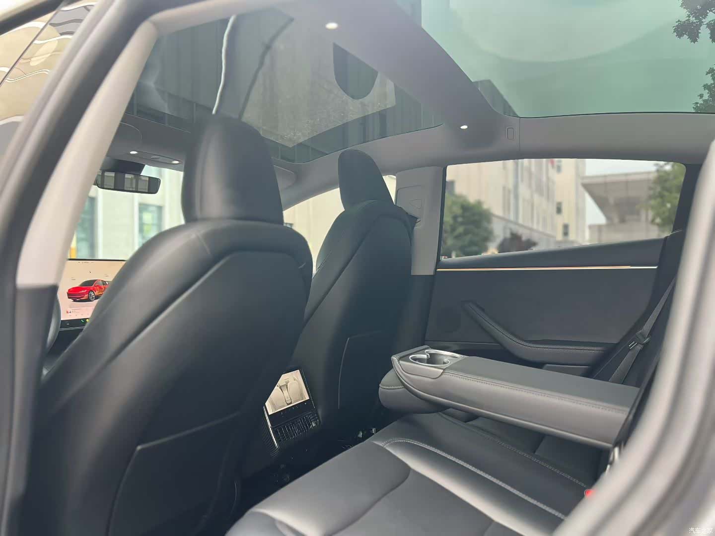 Tesla Model 3, 2024 все фото