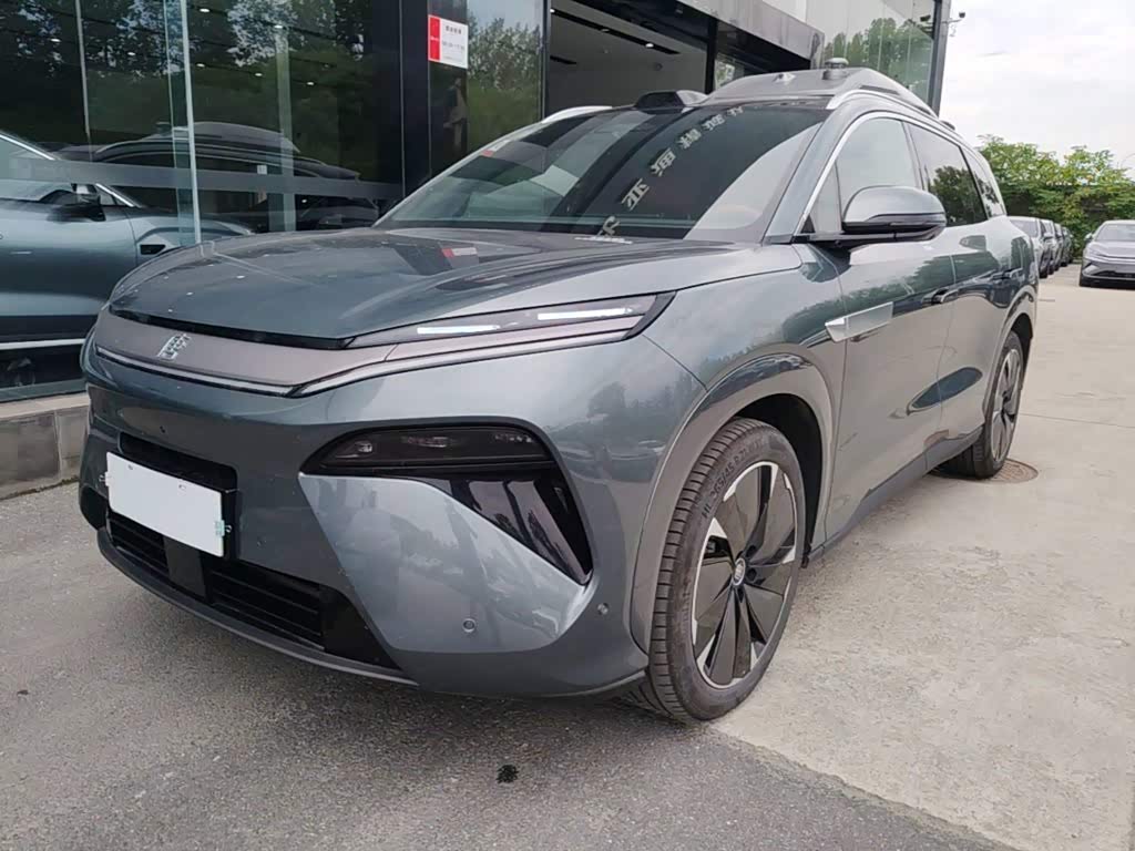 BYD Tang L