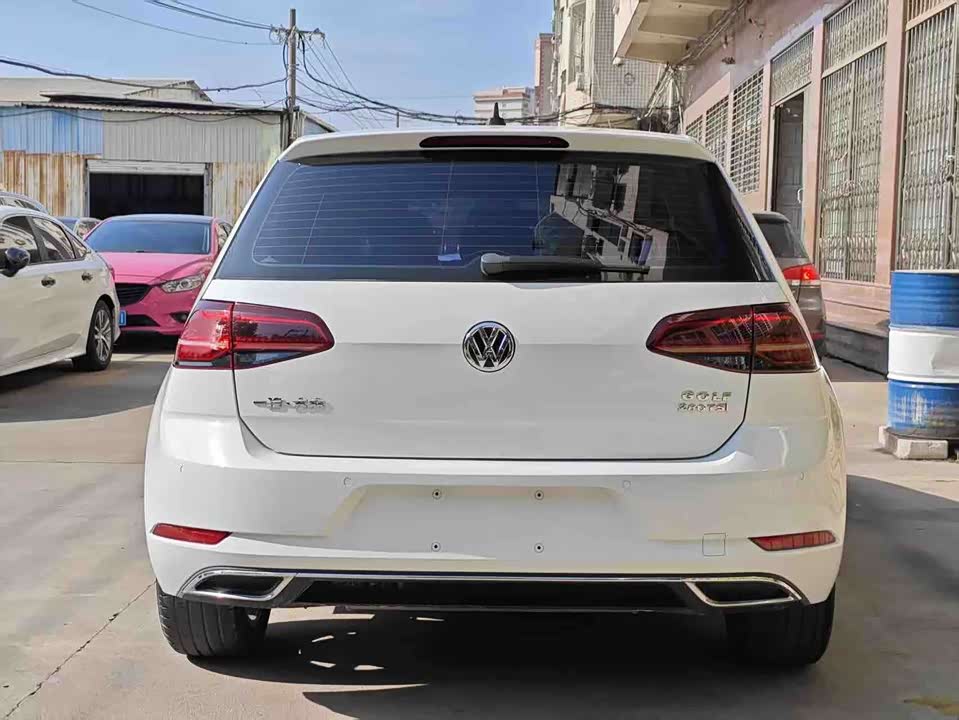 Volkswagen golf
