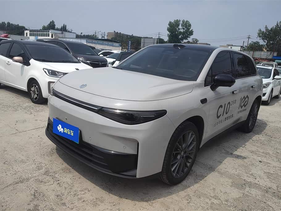 Leapmotor C10