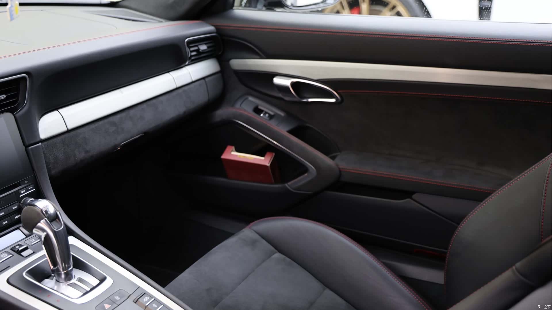 Porsche 911, 2019 19