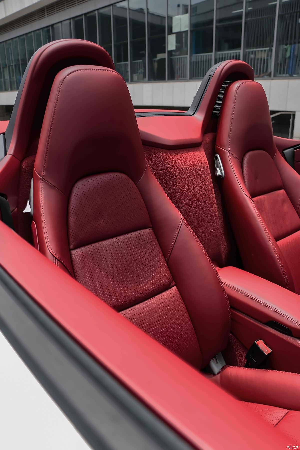 Porsche Boxster, 2017 все фото