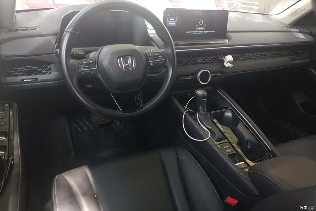 Honda Accord, 2025 12