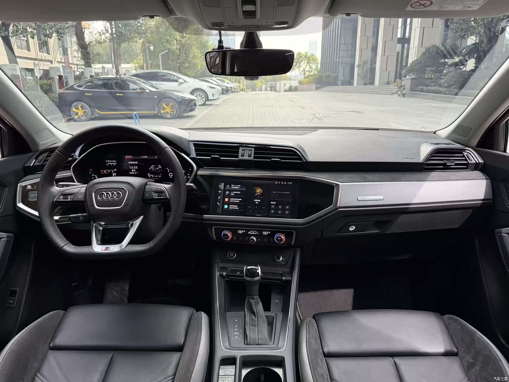 Audi Q3, 2022 6