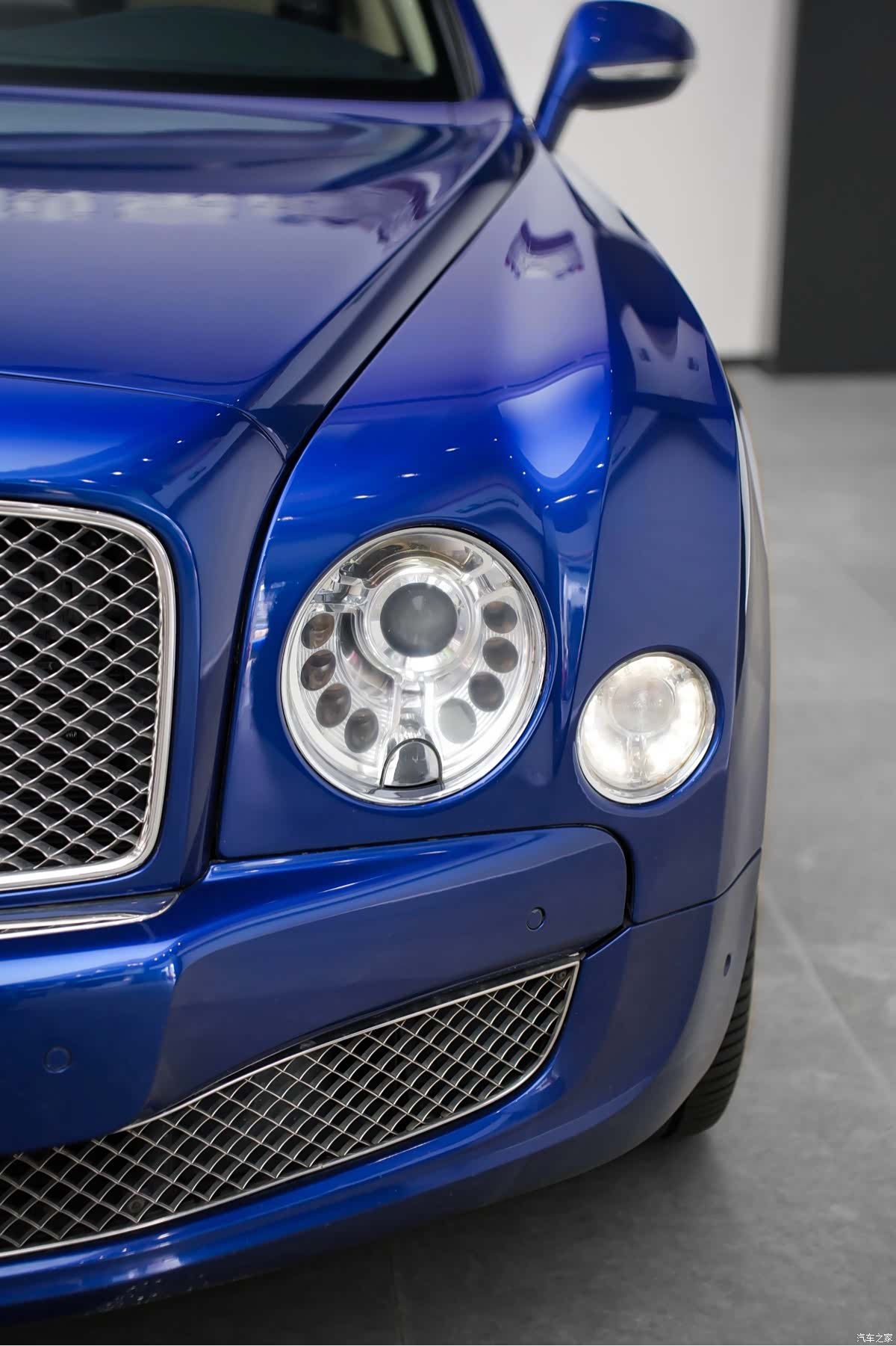 Bentley Mulsanne, 2013 8
