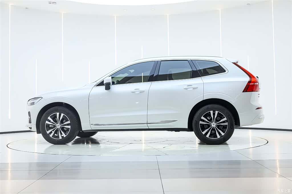 Volvo XC60, 2024 8
