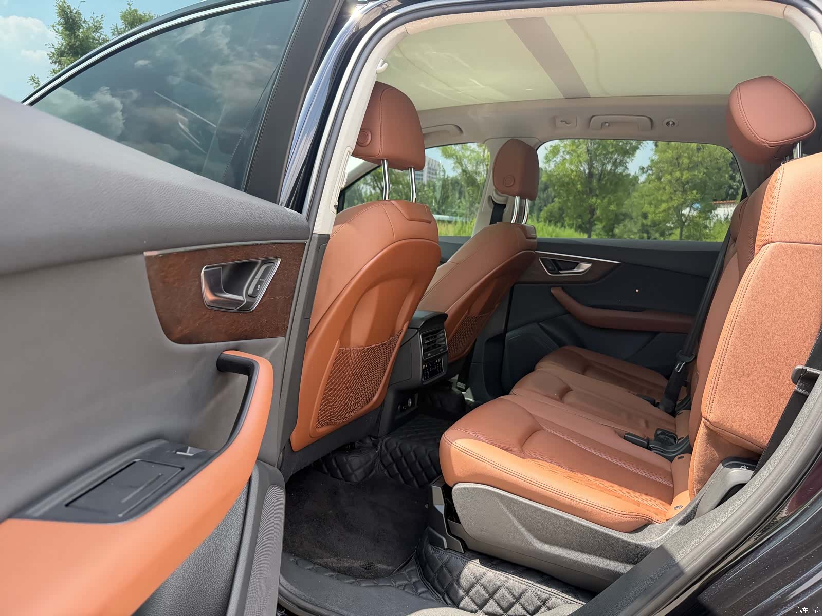 Audi Q7, 2021 9