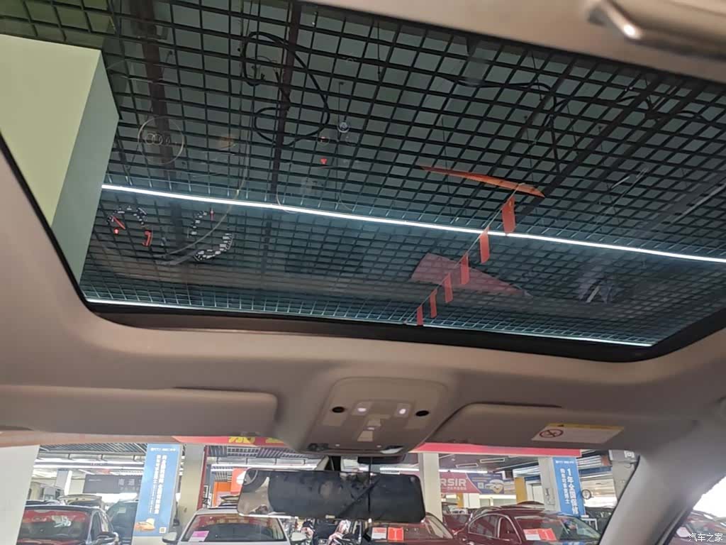 Audi Q2L, 2019 18
