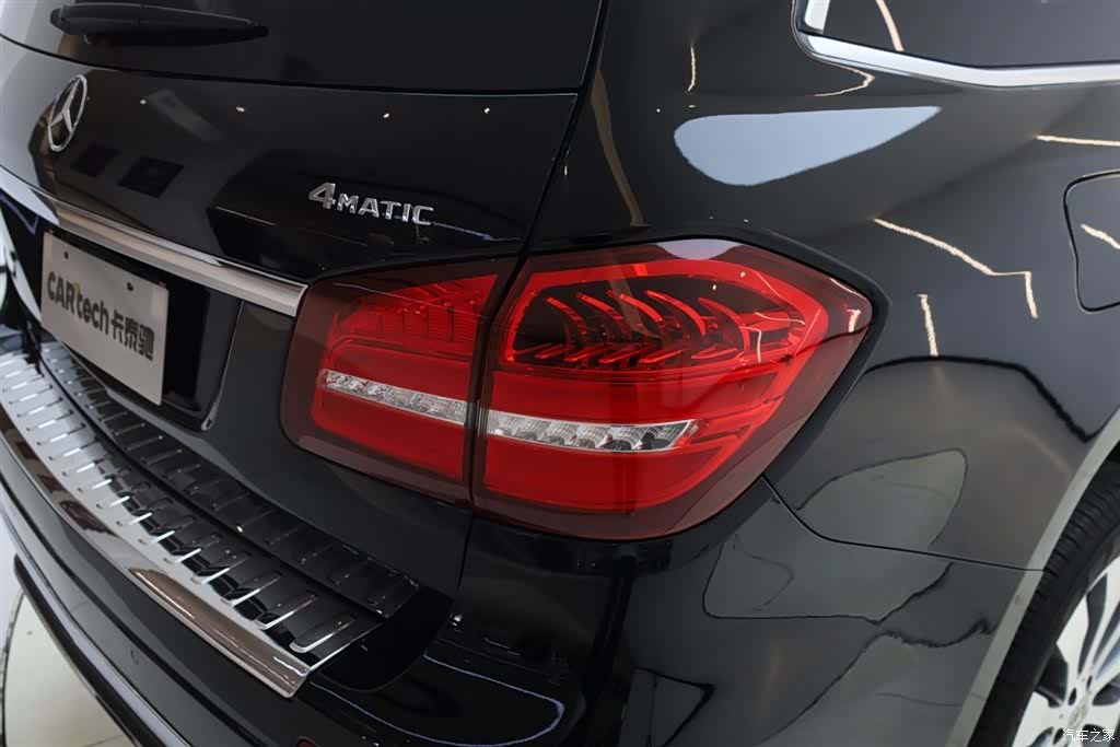 Mercedes-Benz GLS, 2018 11