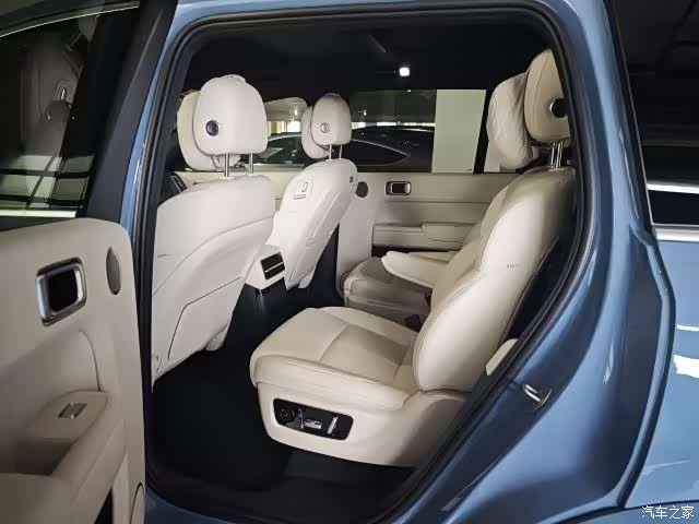 Li Auto L9, 2022 6