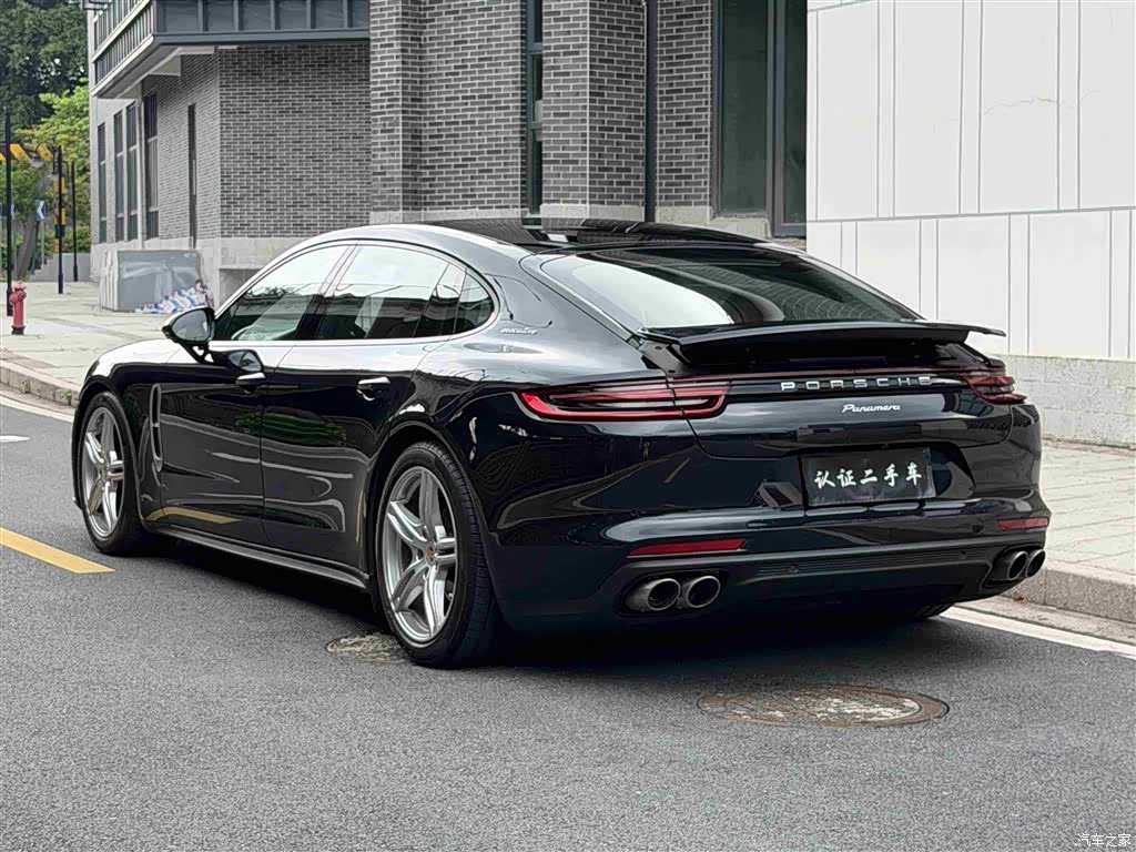 Porsche Panamera, 2019 все фото