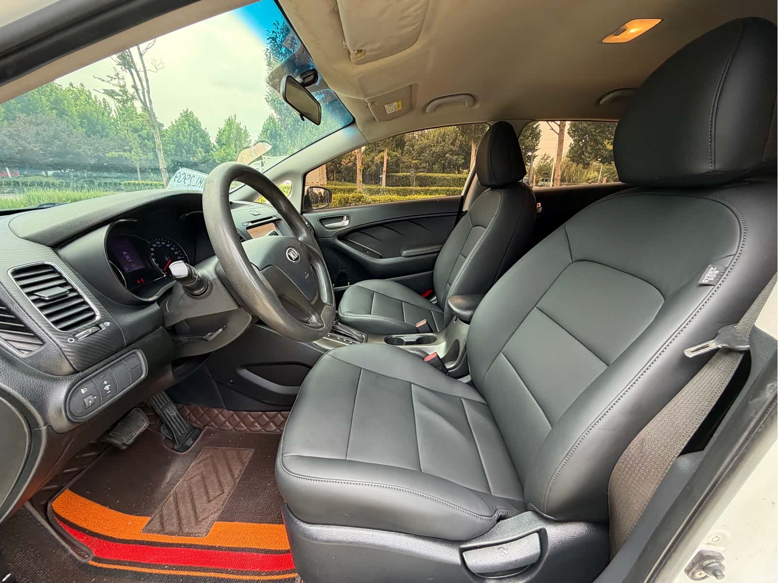 Kia K3, 2014 4