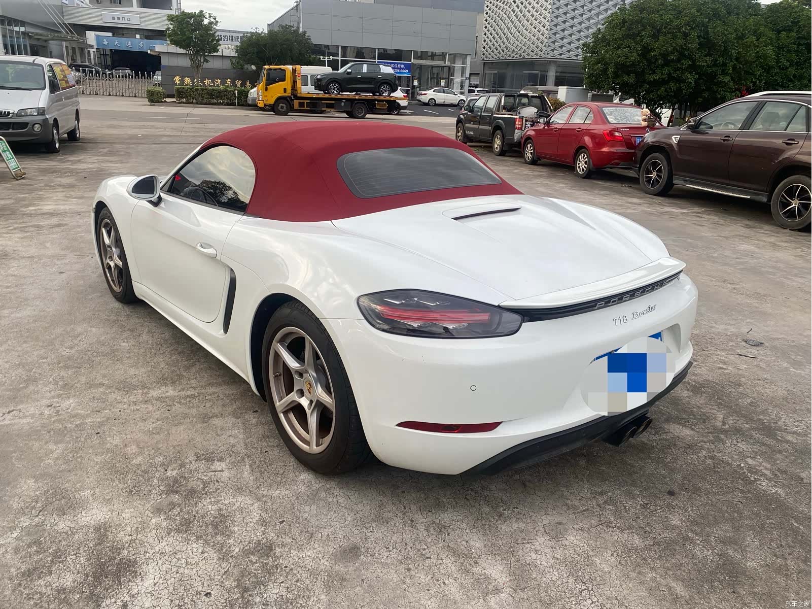 Porsche Boxster, 2024 все фото