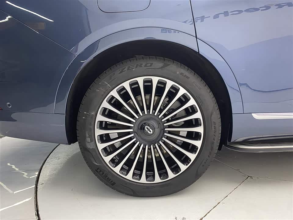 AITO Ask the world M9