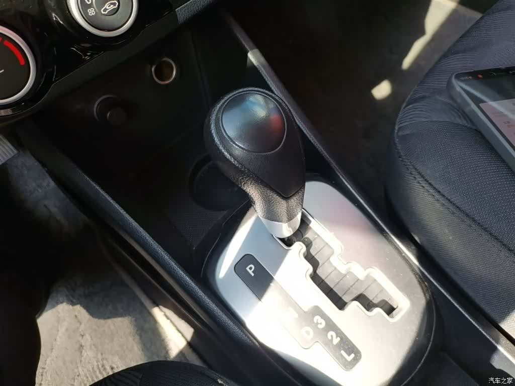 Kia K2, 2017 14