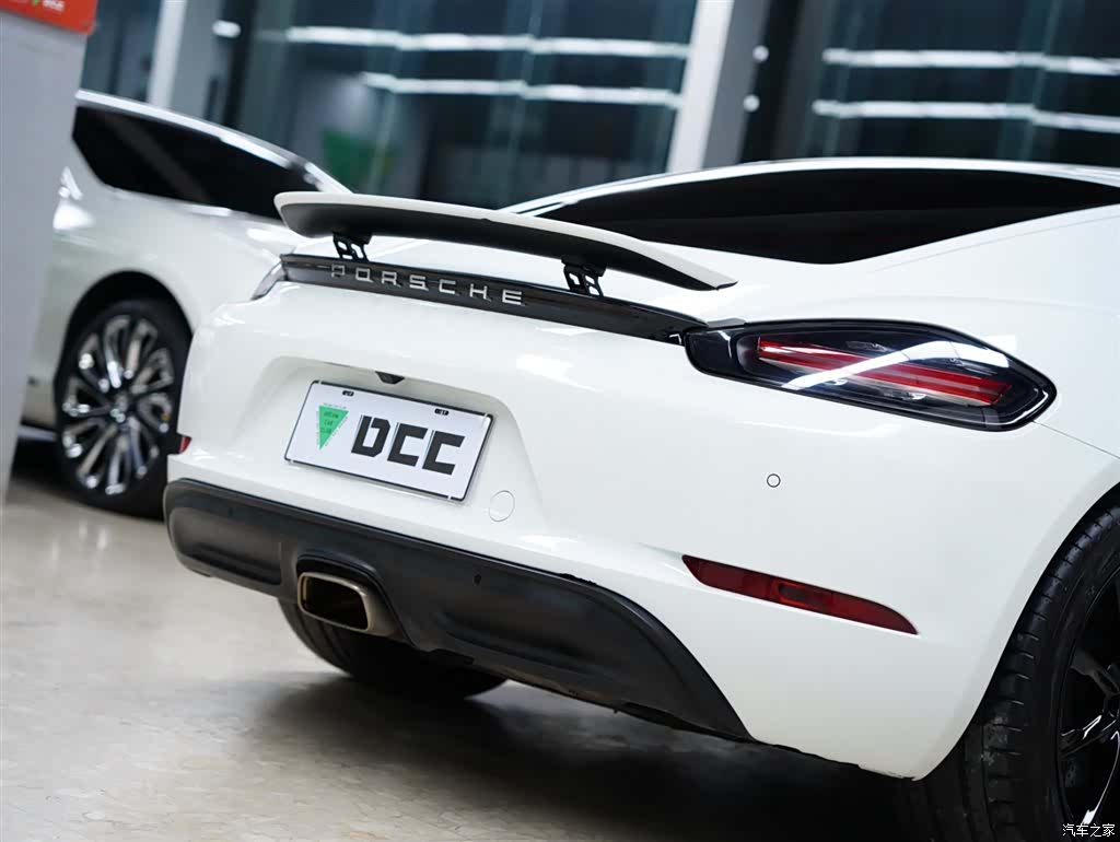 Porsche Cayman, 2021 все фото