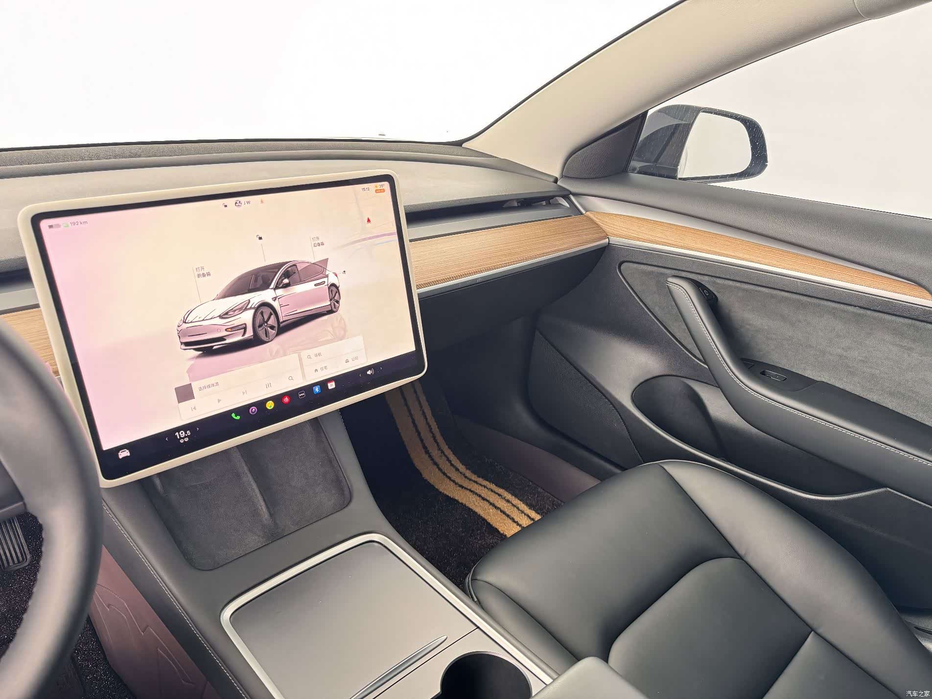 Tesla Model 3, 2023 6