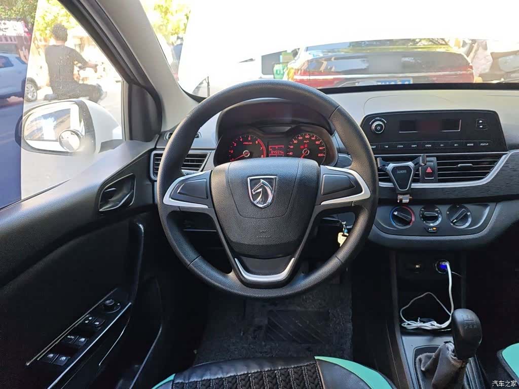Wuling 310, 2018 11
