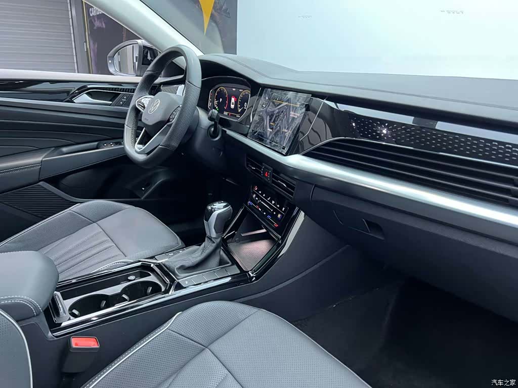 Volkswagen Passat, 2026 26