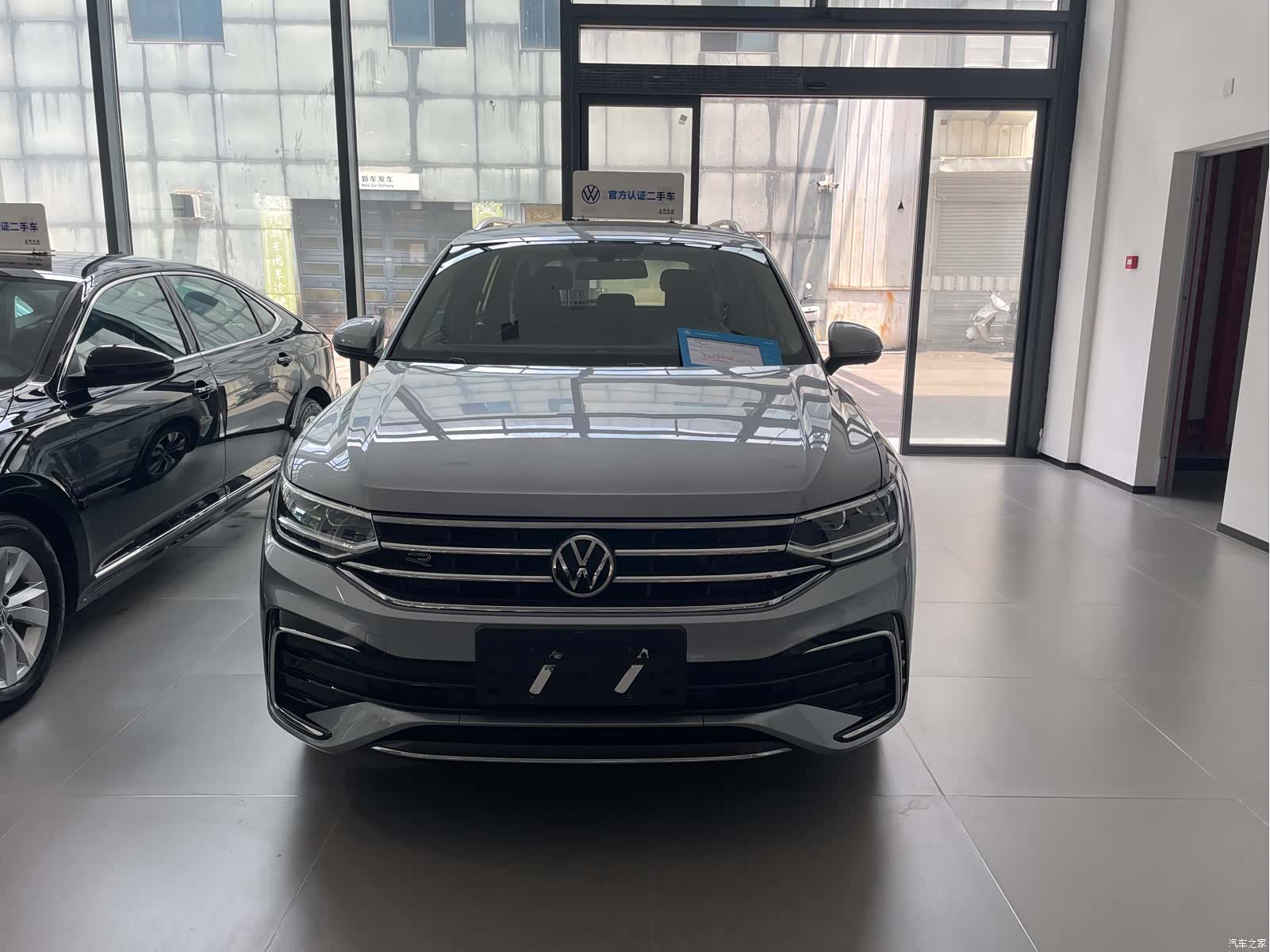 Volkswagen Tiguan L, 2022 2