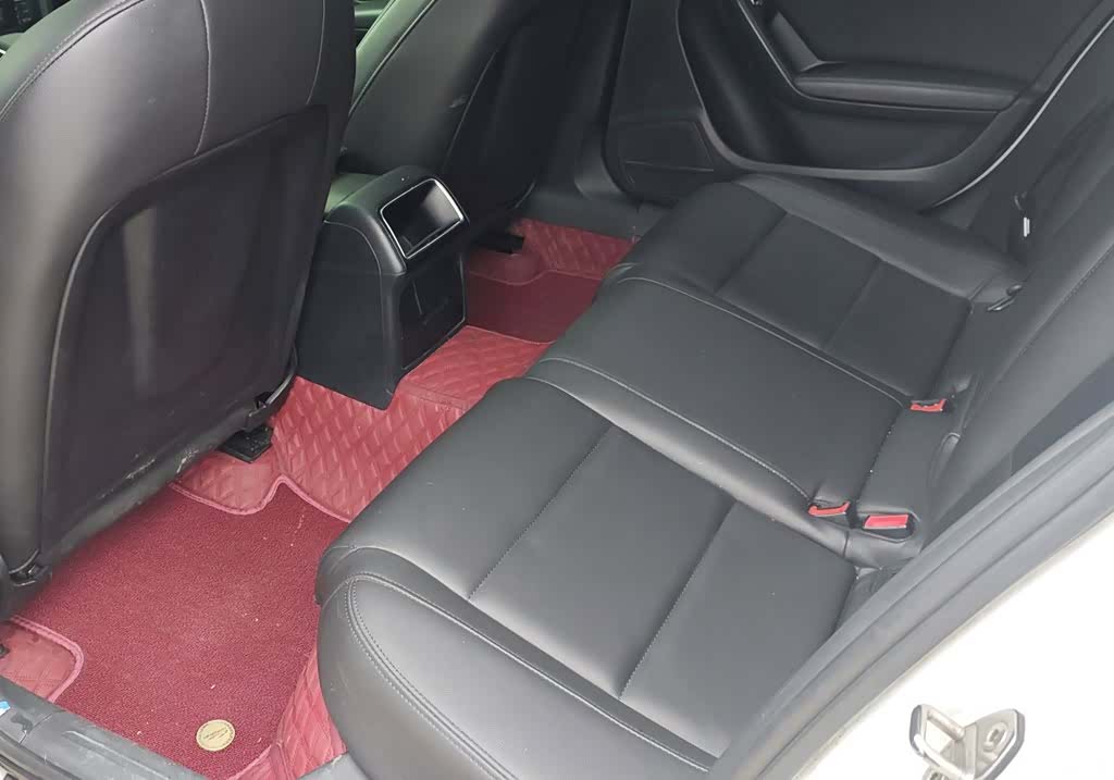 Audi A4L, 2013 12