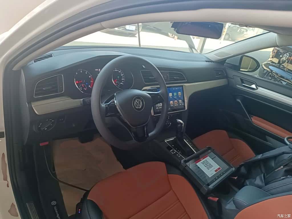 Volkswagen Lamando, 2017 10
