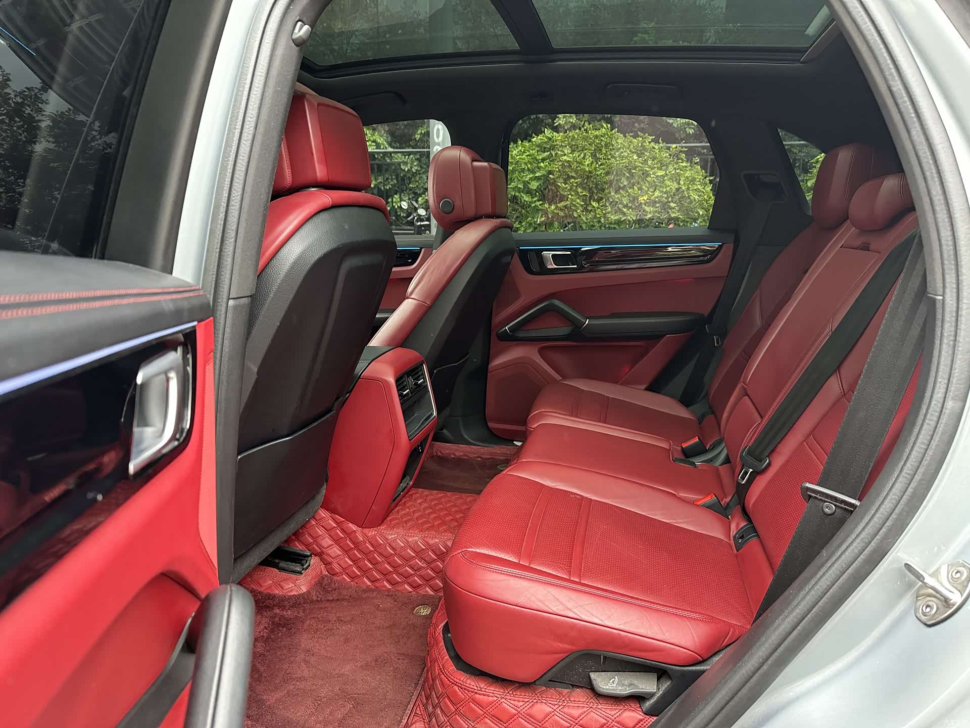 Porsche Cayenne, 2022 все фото