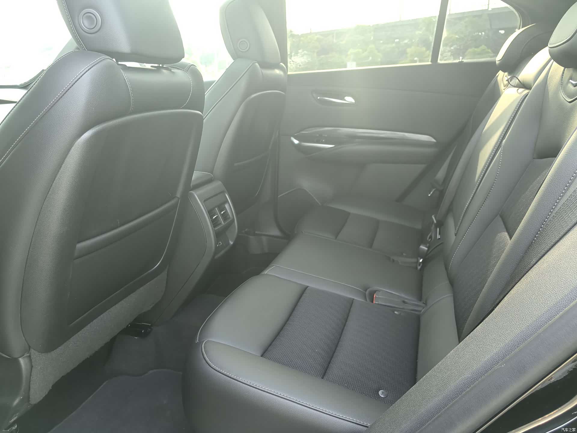Cadillac XT4, 2021 9
