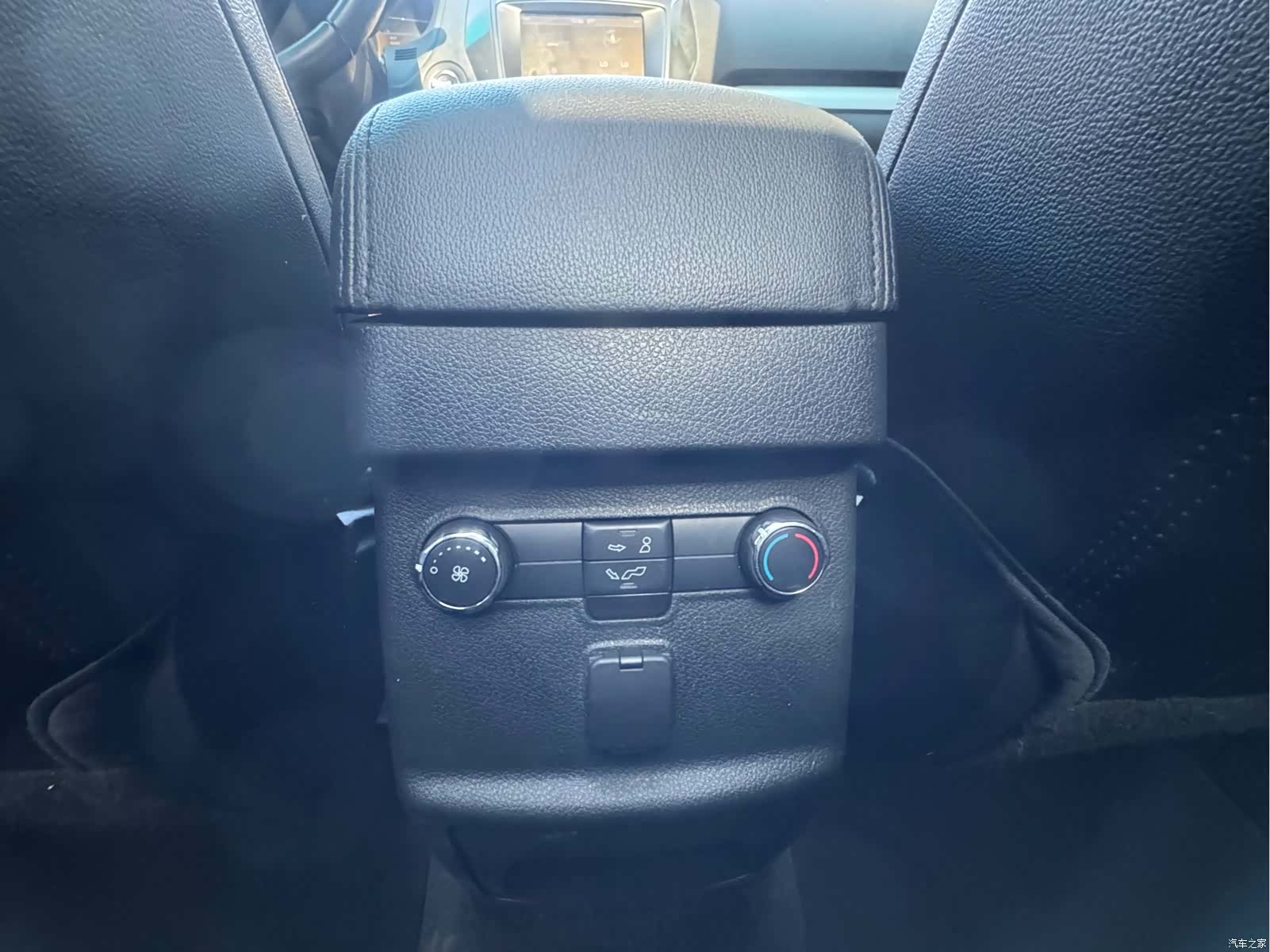 Ford Explorer, 2016 6