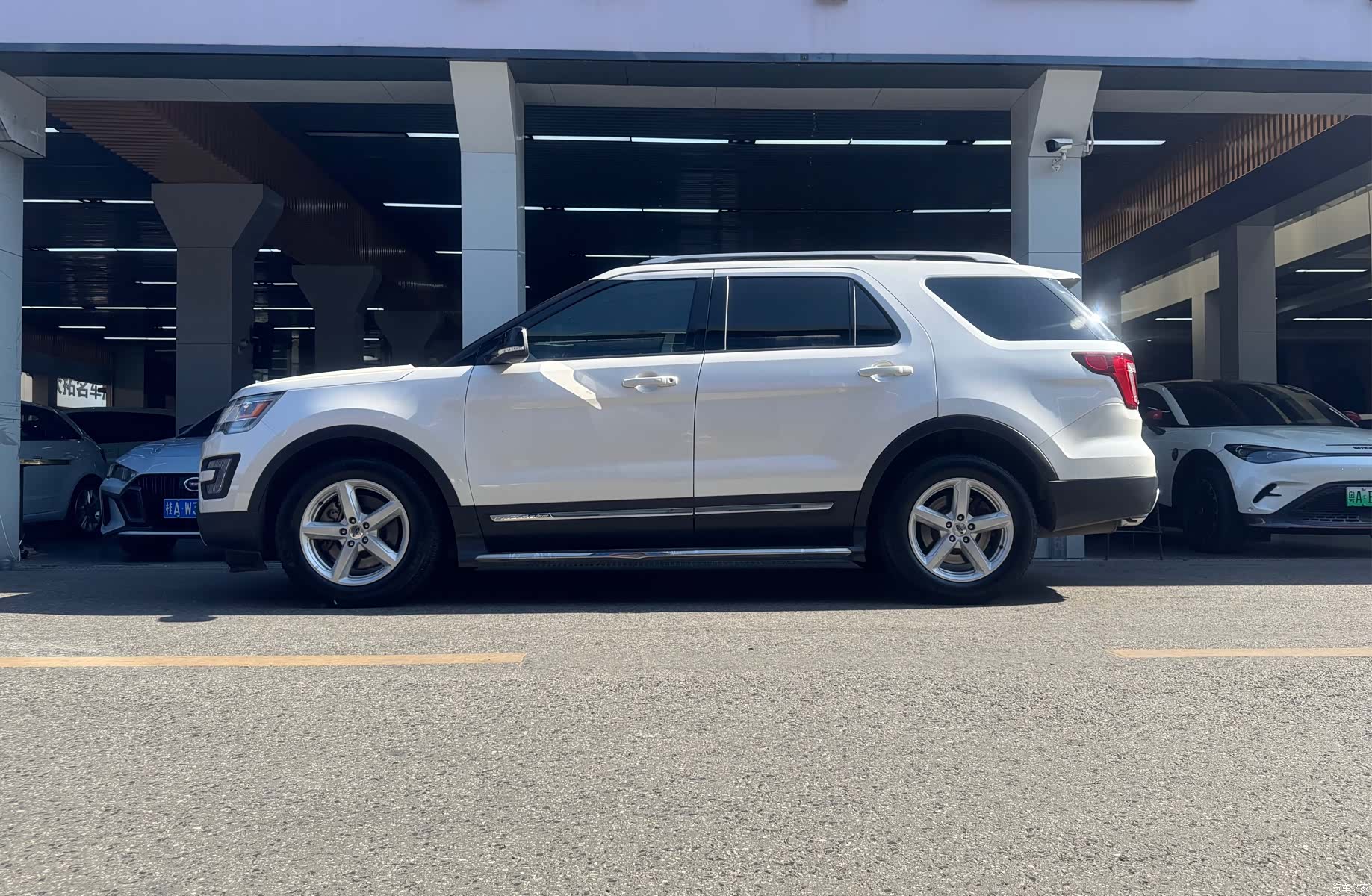 Ford Explorer, 2016 8
